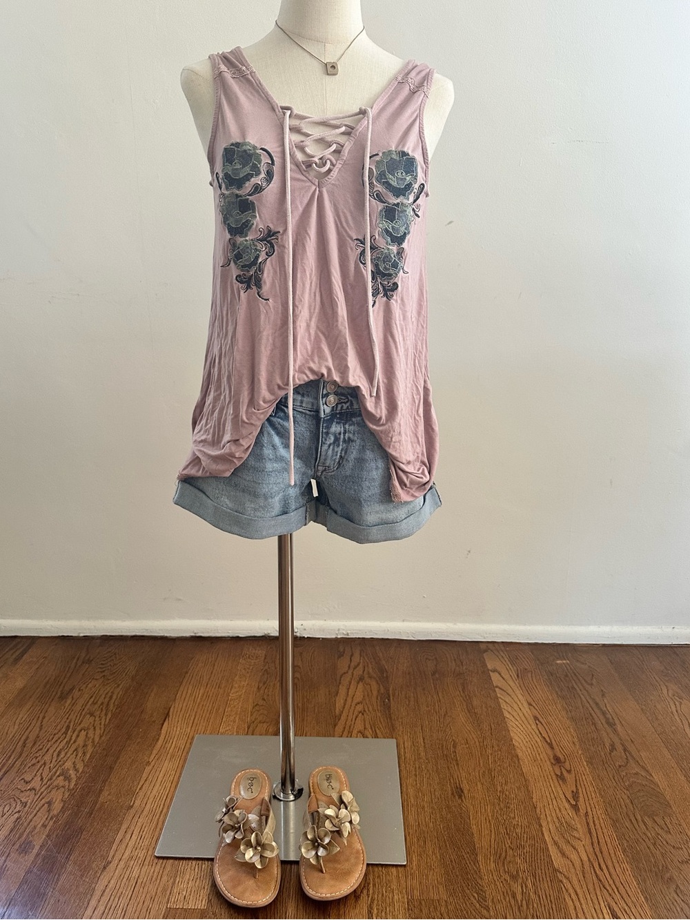 POL Dusty Lavender Lace-Up Embroidered Tank Top Boho Flowy Tunic Soft L - Picture 11 of 11